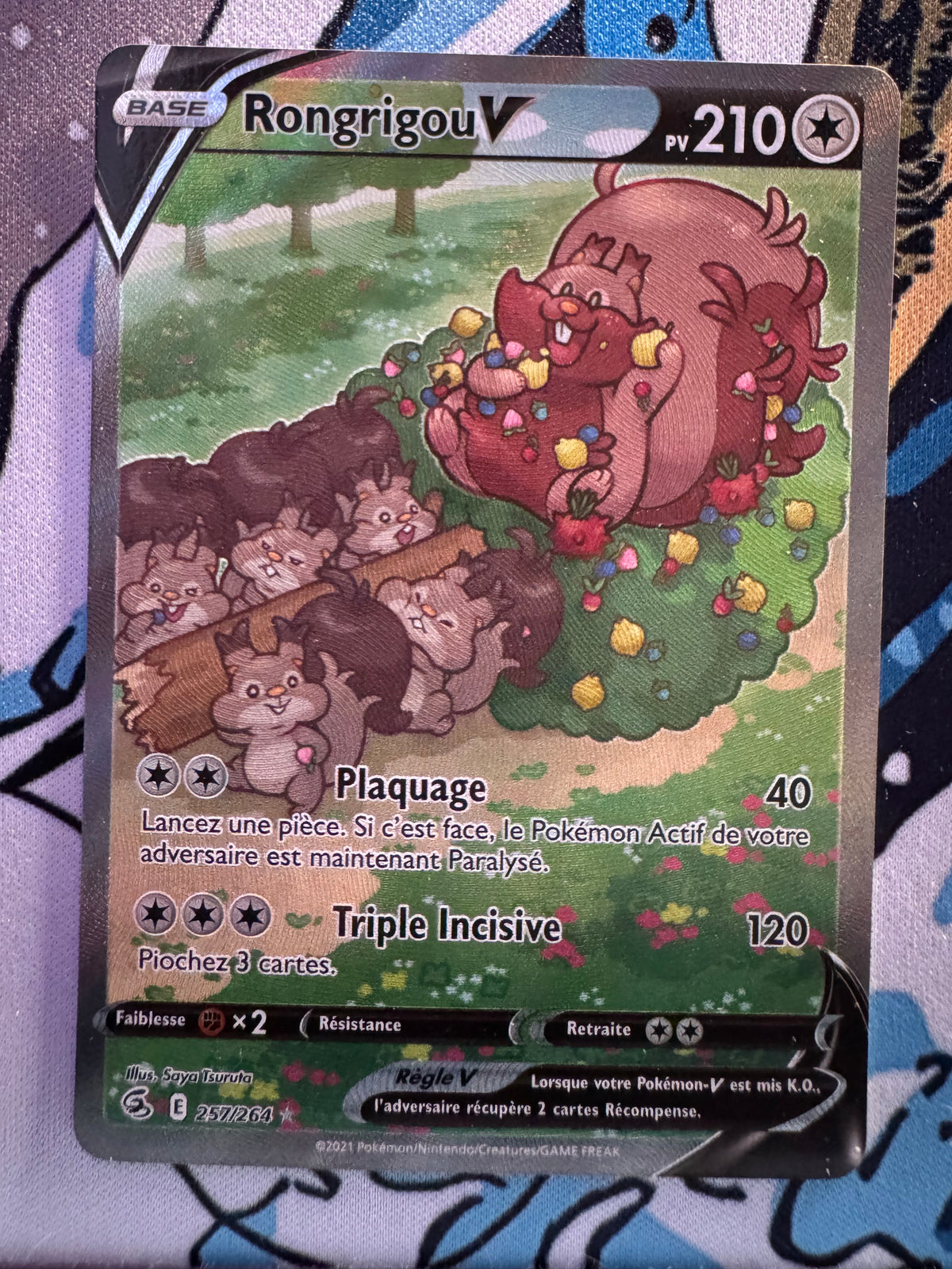 Carte Pokémon Rongrigou V 257/FST – Poing de Fusion – Français